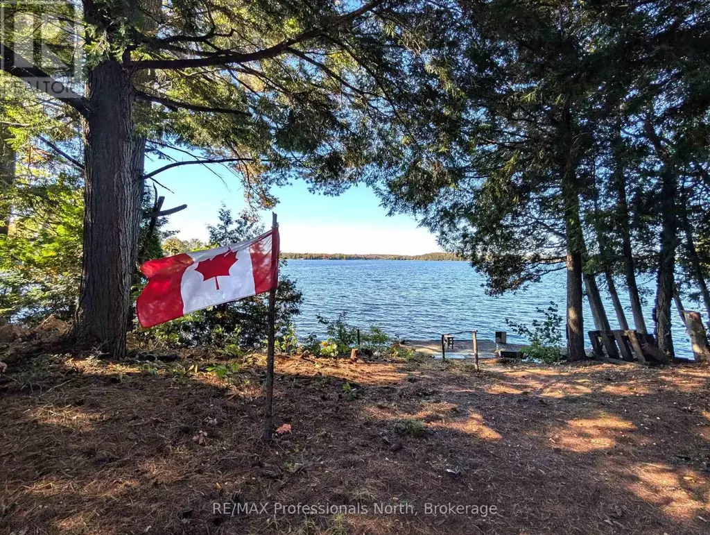 40 Centre Road, Parry Sound Remote Area (Lount)